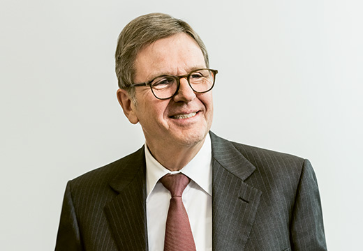 Prof. Dr. rer. pol. Dr.-Ing. E.h. Jochem Heizmann (Foto)
